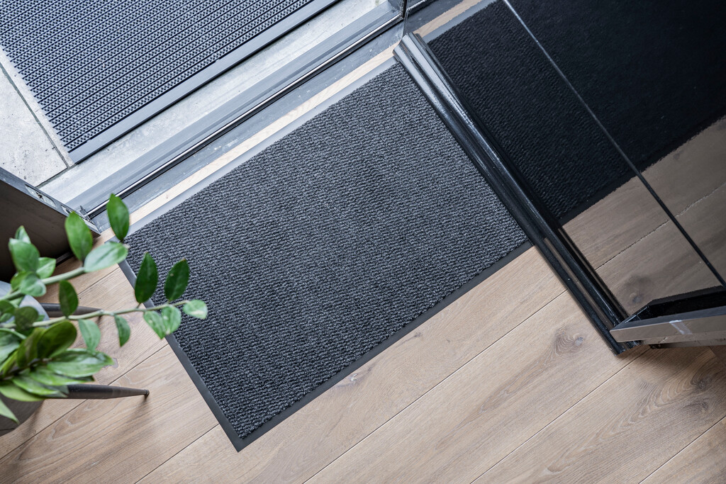 Nettoyage de tapis, de carreaux et de rouleaux